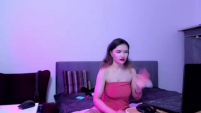 Katherine Twilight online show from November 1, 7:35 am