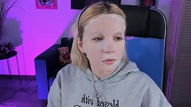 Snapshot of AuroraWrenfield chatting on January 16, 4:38 am AuroraWrenfield online show from January 16, 4:38 am