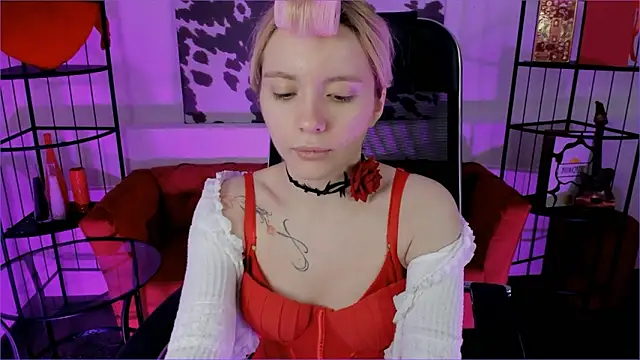 Snapshot of AuroraWrenfield chatting on February 13, 4:34 am AuroraWrenfield online show from February 13, 4:34 am