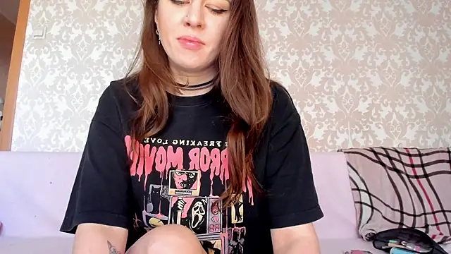 Lil Foxy9 online show from October 25, 4:00 am