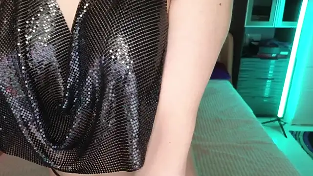 Lila West online show from February 7, 4:37 pm