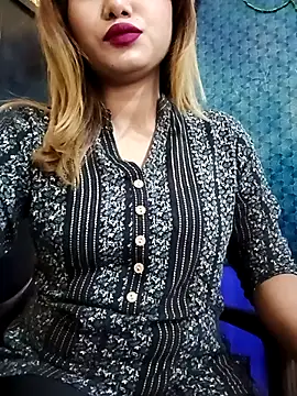 Snapshot of alexa_cam44 chatting on October 30, 8:39 pm alexa cam44 online show from October 30, 8:39 pm