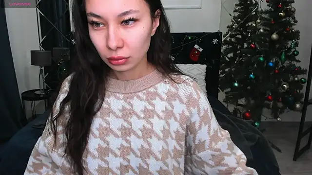 Snapshot of Kat__cat chatting on December 14, 1:23 am Kat cat online show from December 14, 1:23 am