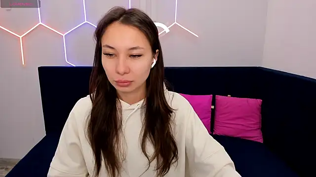 Kat  cat online show from April 9, 12:23 am