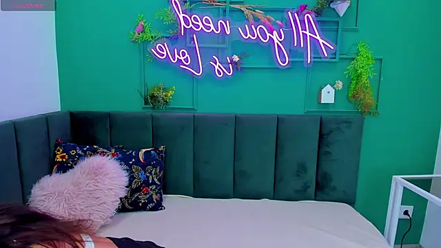 Kat  cat online show from March 14, 3:34 am