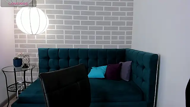 Kat  cat online show from January 13, 3:10 am