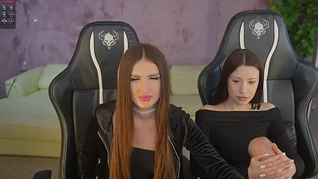 Goldie Flame online show from November 6, 11:20 pm