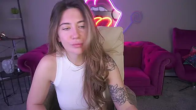 KateShanny online show from February 26, 6:57 am