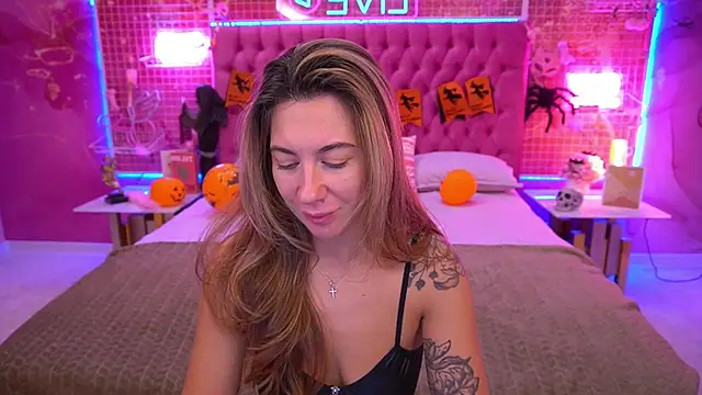 KateShanny online show from November 1, 7:13 am