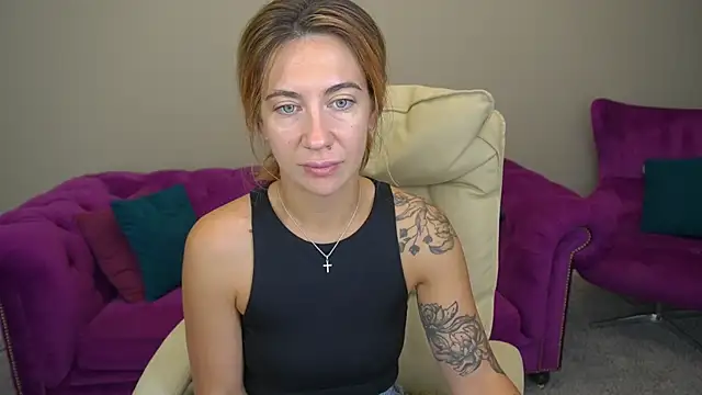 KateShanny online show from September 18, 5:43 am