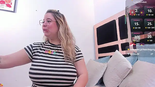 katherinn gomezz online show from April 15, 11:59 am