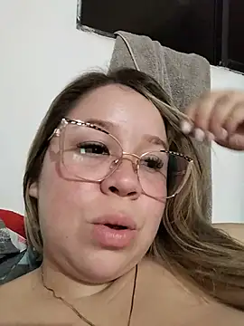 katherinn gomezz online show from May 14, 1:24 am