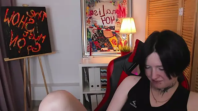 ayakskalermonss online show from December 4, 8:35 am