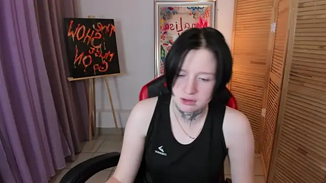 ayakskalermonss online show from November 29, 8:25 am