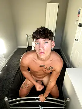 naughtyboy0124 online show from September 17, 3:25 pm