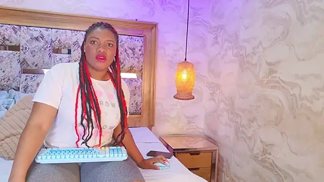 ZOLEY WATSON online show from November 28, 3:07 am