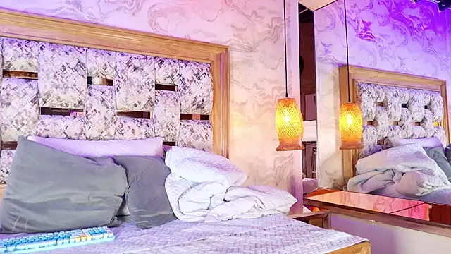 ZOLEY WATSON online show from November 13, 3:10 am