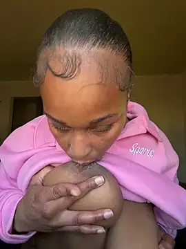 yummy0322 online show from November 23, 3:44 pm