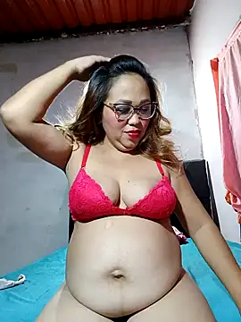 Snapshot of shaktisub_ chatting on October 17, 2:37 am shaktisub online show from October 17, 2:37 am