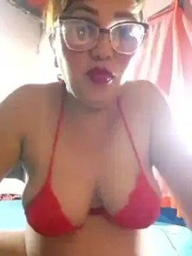 Snapshot of shaktisub_ chatting on October 26, 10:21 pm shaktisub online show from October 26, 10:21 pm