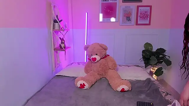 Snapshot of Camila_Rivers chatting on November 17, 12:20 pm Camila Rivers online show from November 17, 12:20 pm