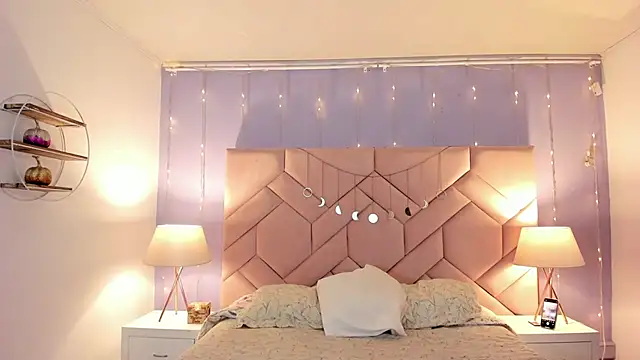 Snapshot of Camila_Rivers chatting on October 6, 11:55 am Camila Rivers online show from October 6, 11:55 am