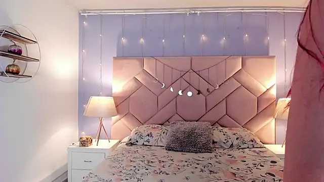 Snapshot of Camila_Rivers chatting on September 13, 4:29 pm Camila Rivers online show from September 13, 4:29 pm