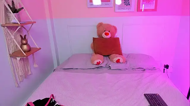 Camila Rivers online show from February 7, 4:20 am