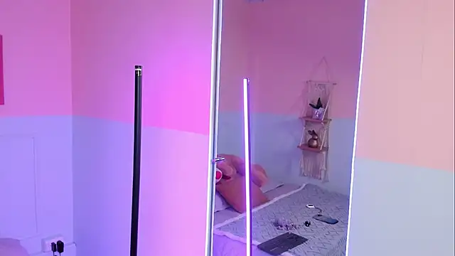 Camila Rivers online show from February 10, 4:22 am