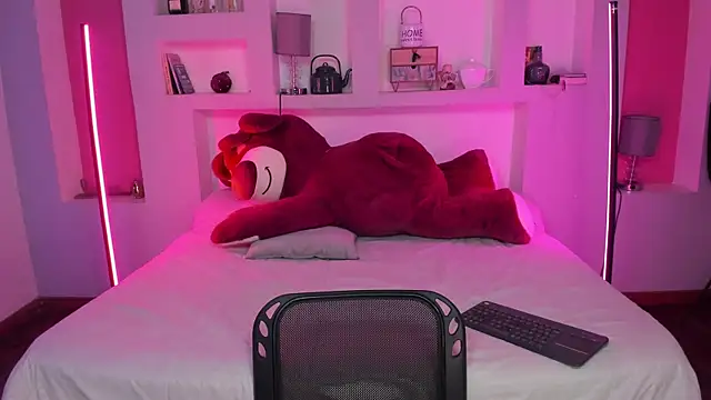 Camila Rivers online show from April 15, 12:42 pm