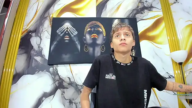 mono blonde online show from July 10, 11:21 am