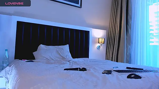 Snapshot of marrenaa chatting on November 22, 7:07 am marrenaa online show from November 22, 7:07 am