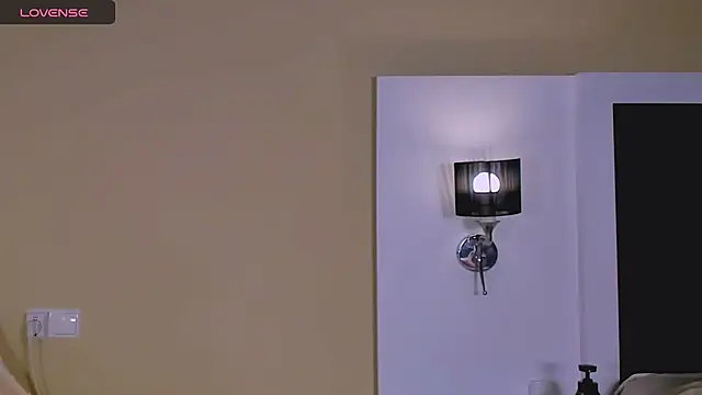 Snapshot of marrenaa chatting on October 6, 6:25 am marrenaa online show from October 6, 6:25 am