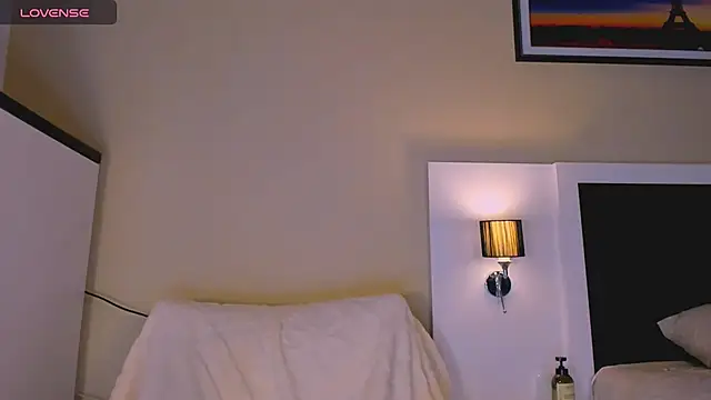 Snapshot of marrenaa chatting on October 4, 4:14 am marrenaa online show from October 4, 4:14 am