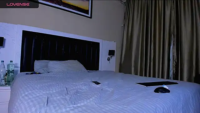 marrenaa online show from January 15, 7:01 am