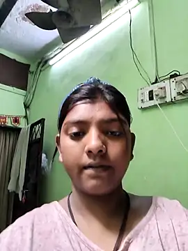 Snapshot of Sweet_Liza04 chatting on October 17, 9:45 am Sweet Liza04 online show from October 17, 9:45 am