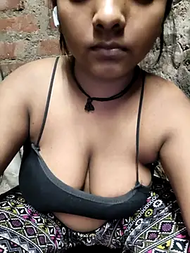 Snapshot of Sweet_Liza04 chatting on October 10, 9:04 pm Sweet Liza04 online show from October 10, 9:04 pm