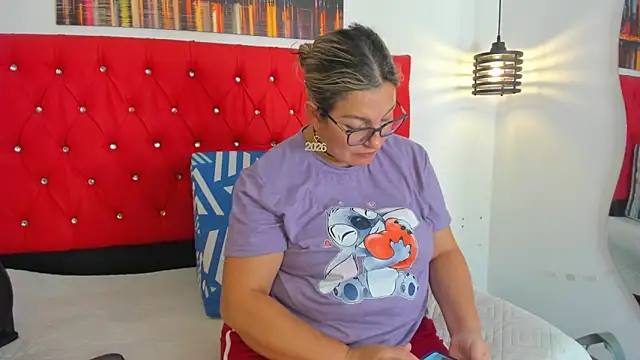 carolinacrus01 online show from December 21, 4:52 pm