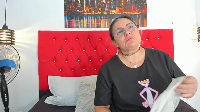 carolinacrus01 online show from February 17, 3:20 pm