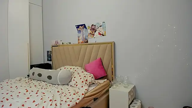 Snapshot of miko_moonn chatting on October 17, 3:54 am miko moonn online show from October 17, 3:54 am