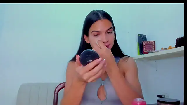 ISA BELLA VZL online show from April 7, 6:43 pm