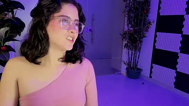 LiLLiAnderson online show from December 20, 11:46 am