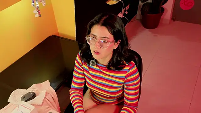 LiLLiAnderson online show from February 17, 11:51 am