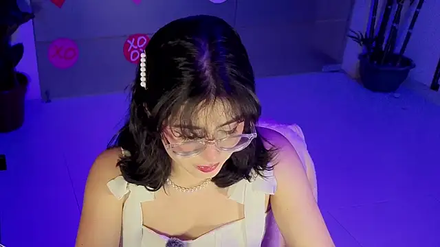 LiLLiAnderson online show from February 11, 12:05 pm