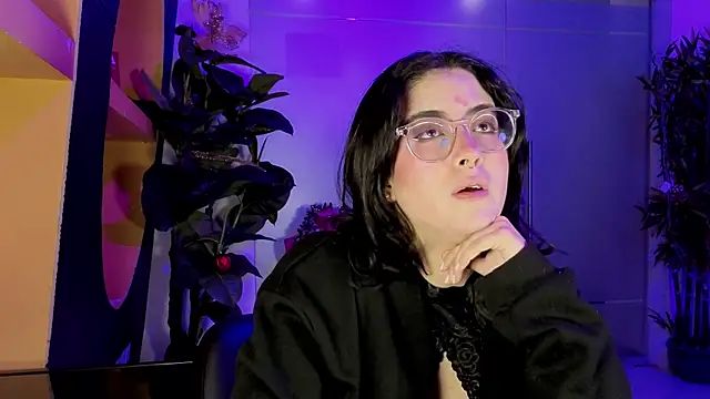 LiLLiAnderson online show from January 7, 11:37 am