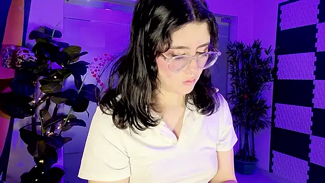 LiLLiAnderson online show from March 25, 11:53 am