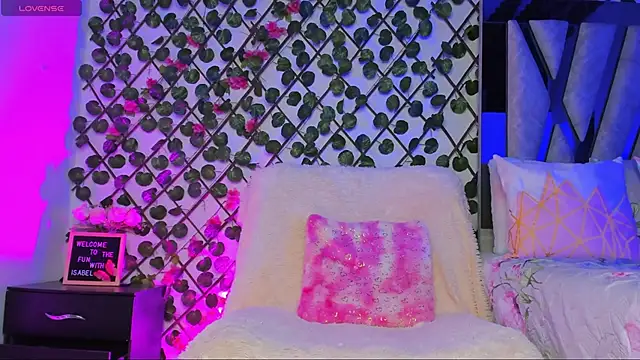 Snapshot of isabel_jaames chatting on September 20, 3:17 pm isabel jaames online show from September 20, 3:17 pm