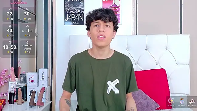 Axel  Evans online show from November 21, 12:26 pm