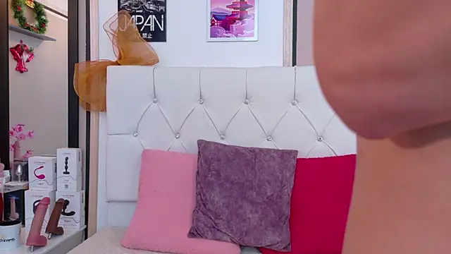 Axel  Evans online show from January 5, 5:27 pm