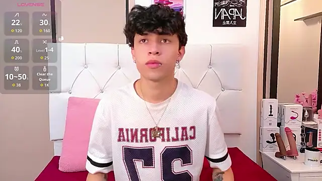 Axel  Evans online show from February 11, 1:22 pm